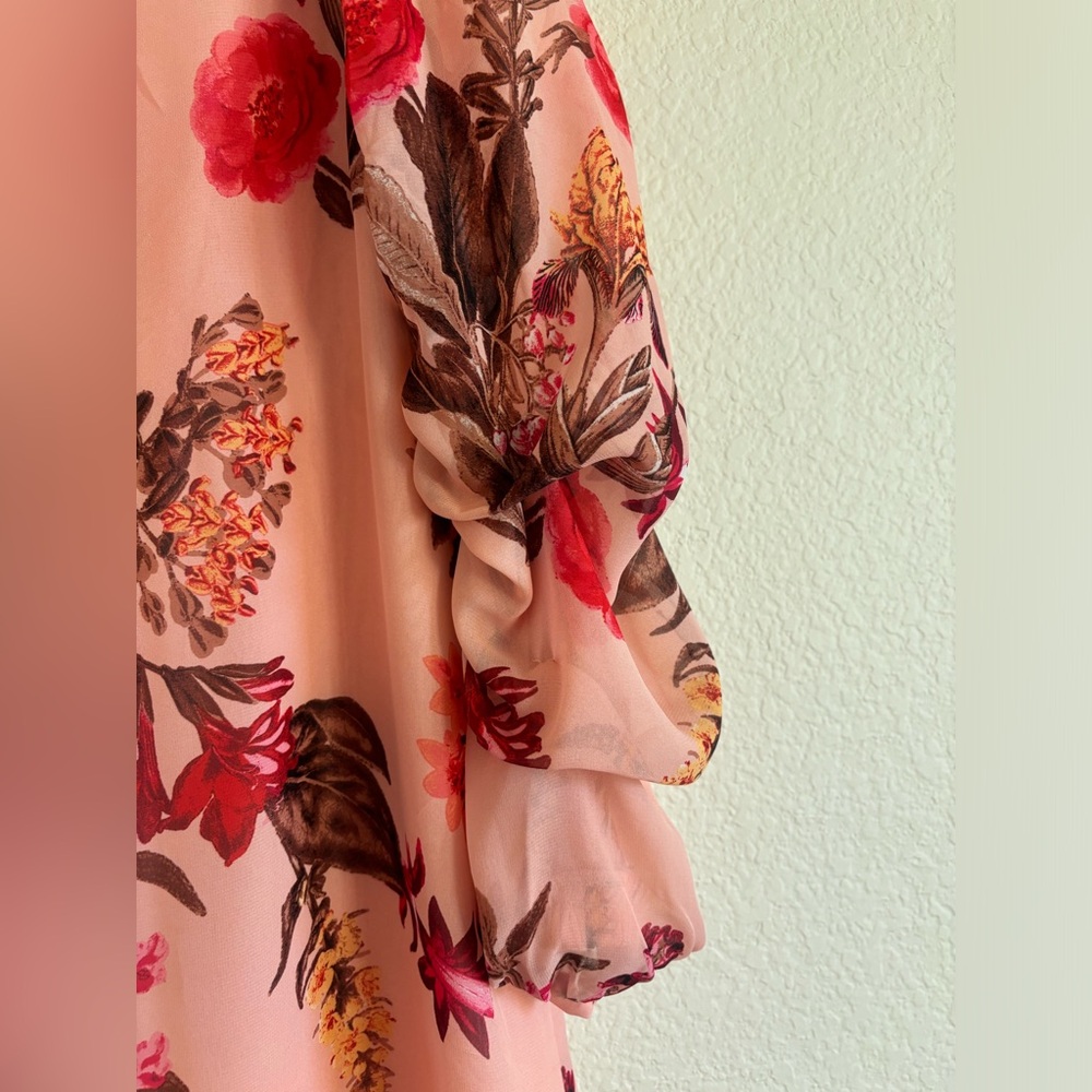 Beautiful flower print dress - Picture 2 of 3